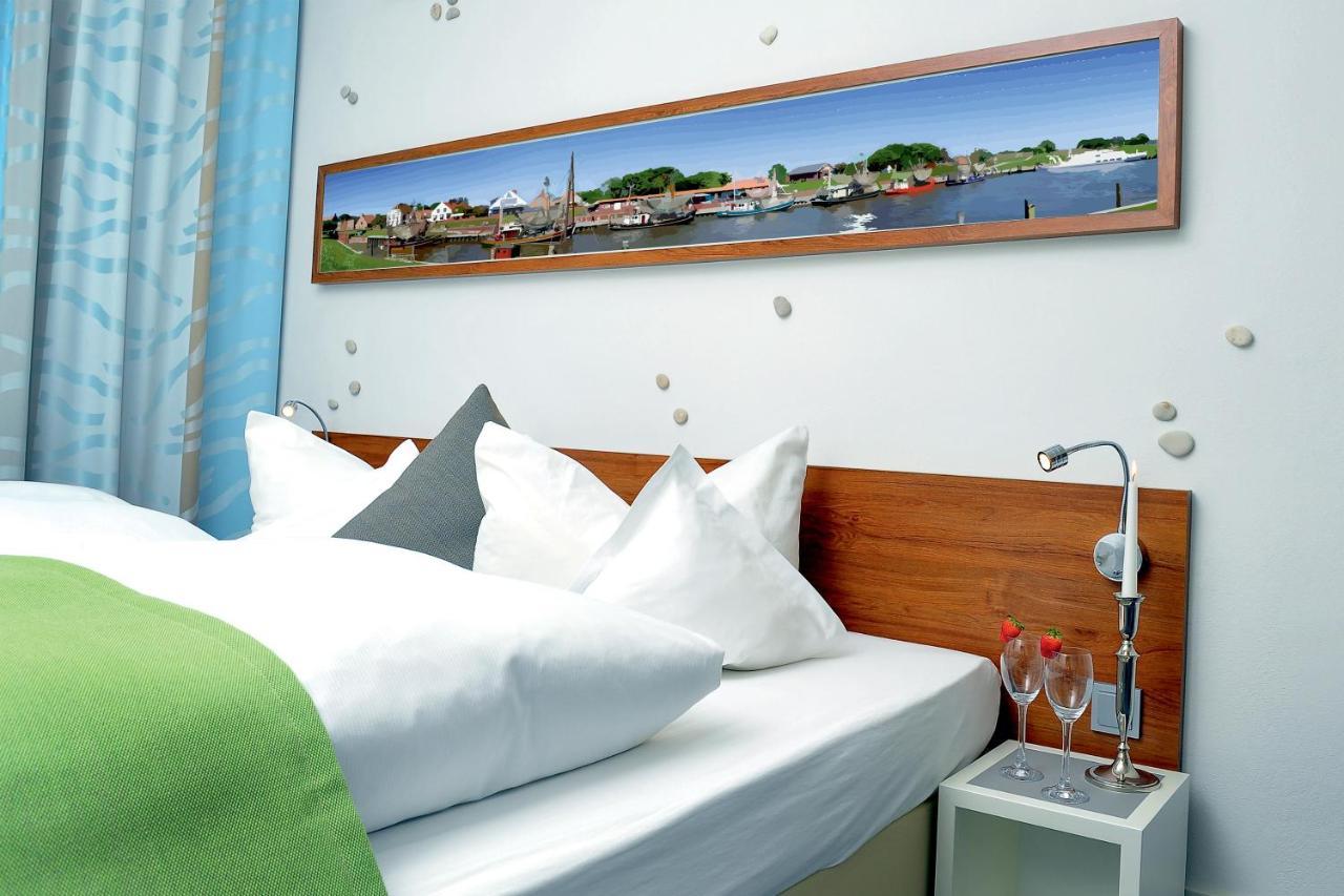 Hotel Faehrhaus Norddeich  Exterior photo