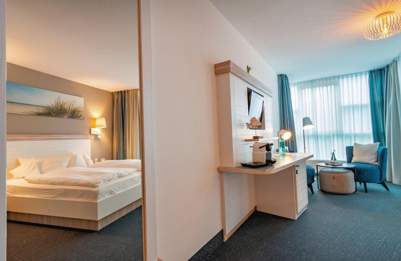 Hotel Faehrhaus Norddeich  Exterior photo