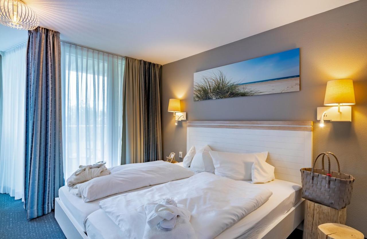 Hotel Faehrhaus Norddeich  Exterior photo